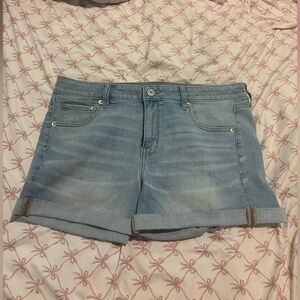 American Eagle Outfitters Midi Light Blue Jean Shorts Size 16